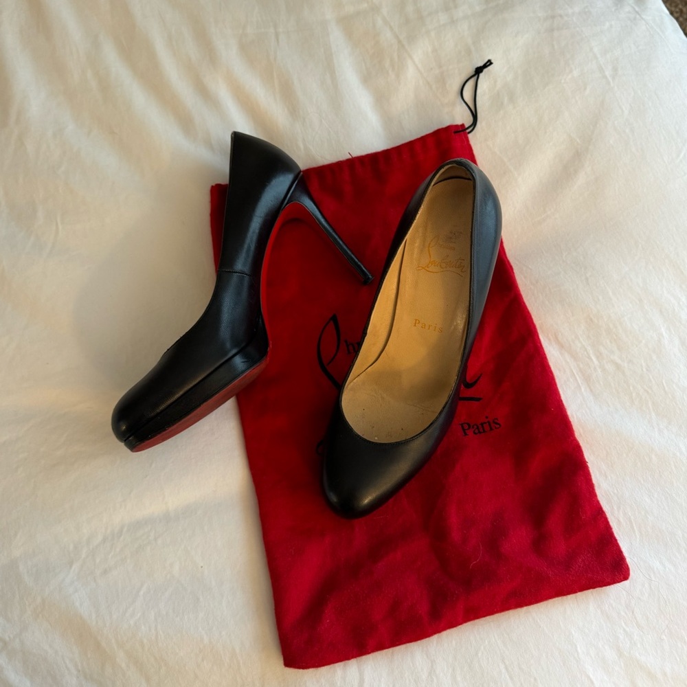 Christian Louboutin Black Classic Red Sole Pumps Size 38 US 8 with dust bag - Picture 6 of 12